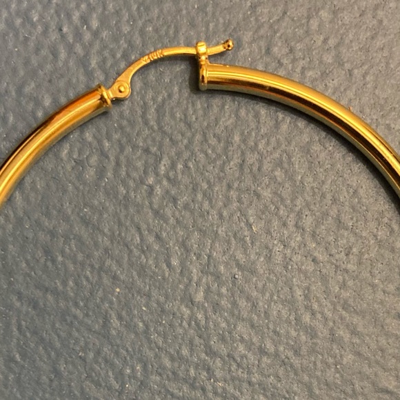 14K Gold Hoop Earrings 2” - Picture 4 of 5